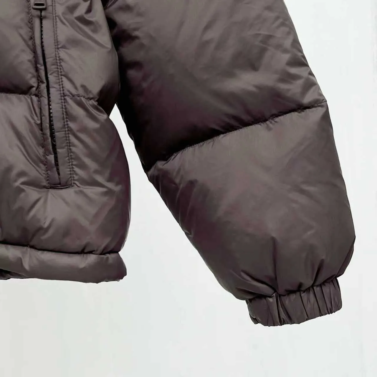 P390 Premium 2026 Original 90 ！ Premium ， ， ， ， ， ， ， 。 ， 。 ， ， ， 。 Size：M-3XL